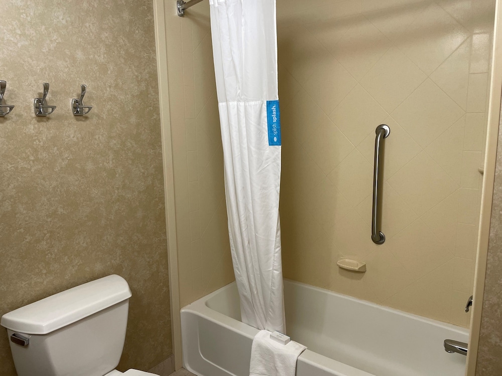 Hampton Inn Harrisonburg South 27/53