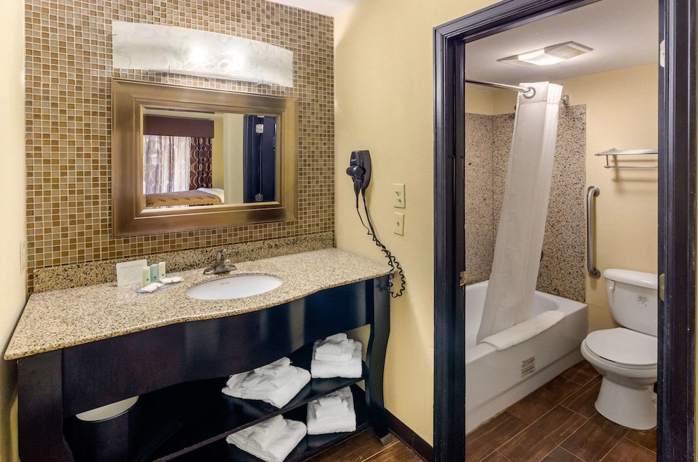Quality Inn Covington Downtown 13/33