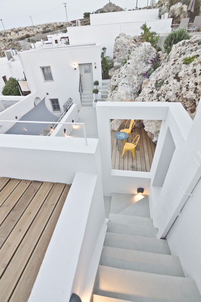 Lindos Comfy Suites 7/58