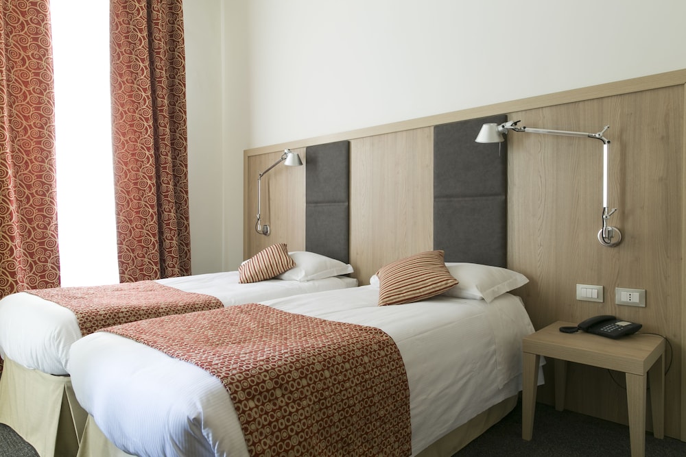 STANDARD, DOUBLE OR TWIN BED
