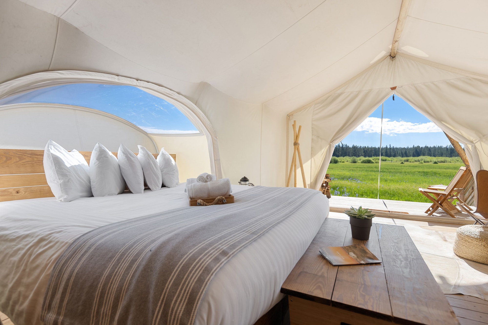 Kids, Stargazer, Tent, King and Twin Beds, Private Bathroom