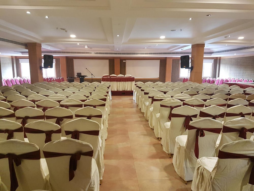THE CLASSIK FORT HOTEL 35/42