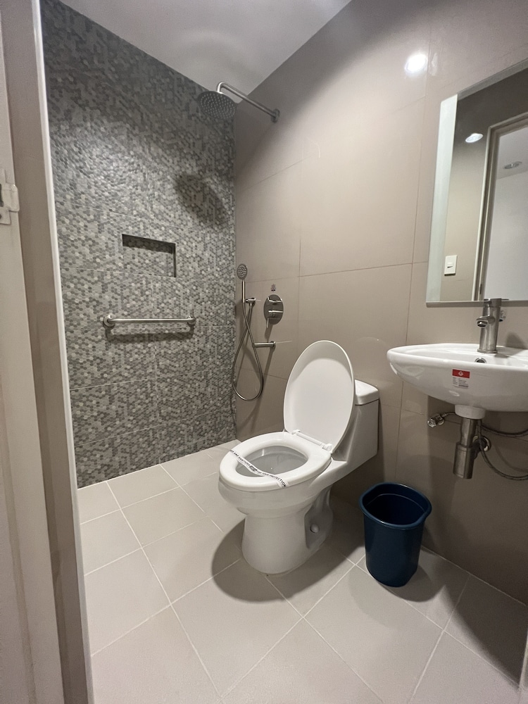 Hotel Sogo Edsa Trinoma 32/34