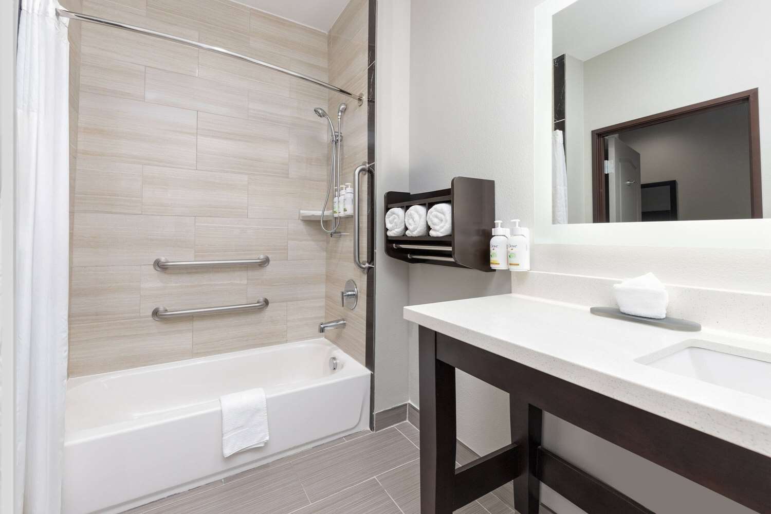 La Quinta Inn & Suites by Wyndham Tyler - University Area 18/20