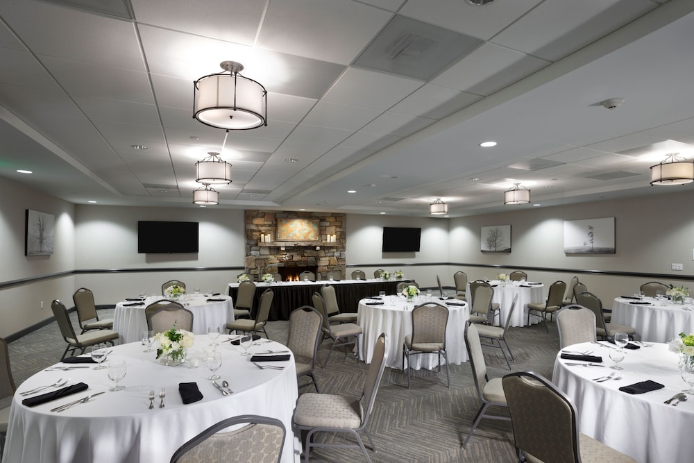 Holiday Inn Biltmore East 41/61