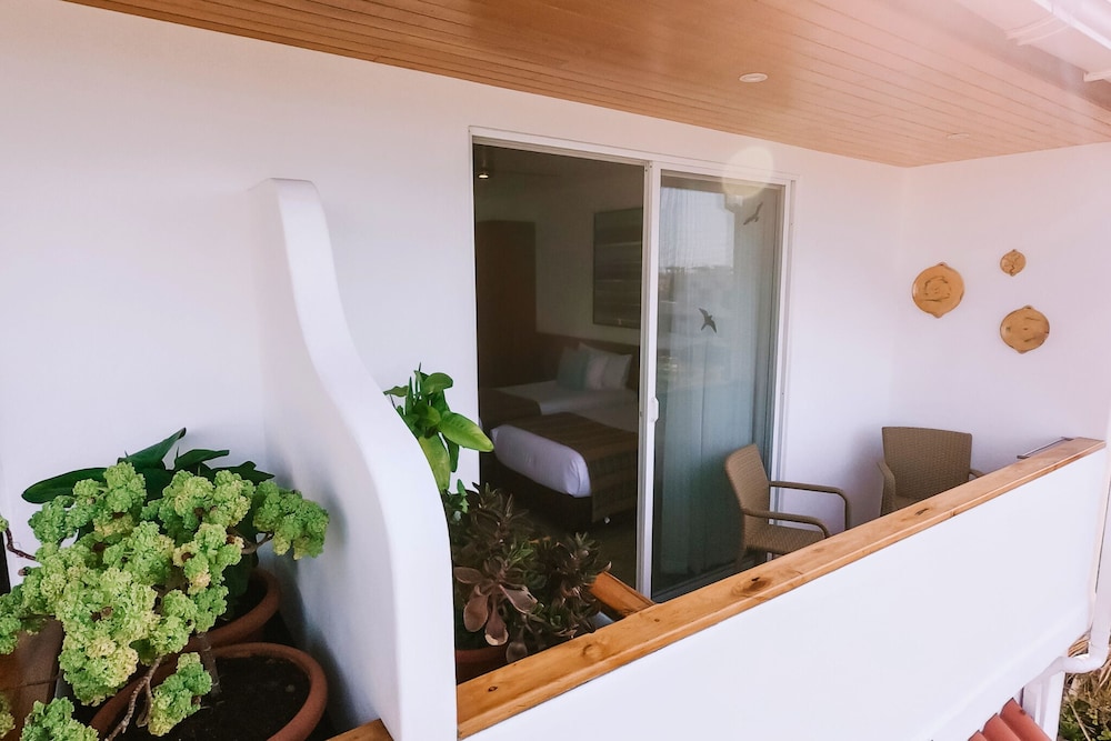 Cucuve Suites 40/67