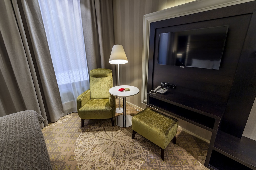 Lydia Hotel 42/70