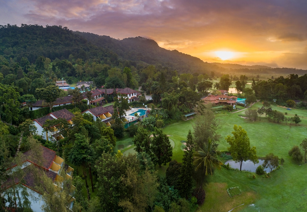 Amritara Ambatty Greens Resort Coorg 38/50