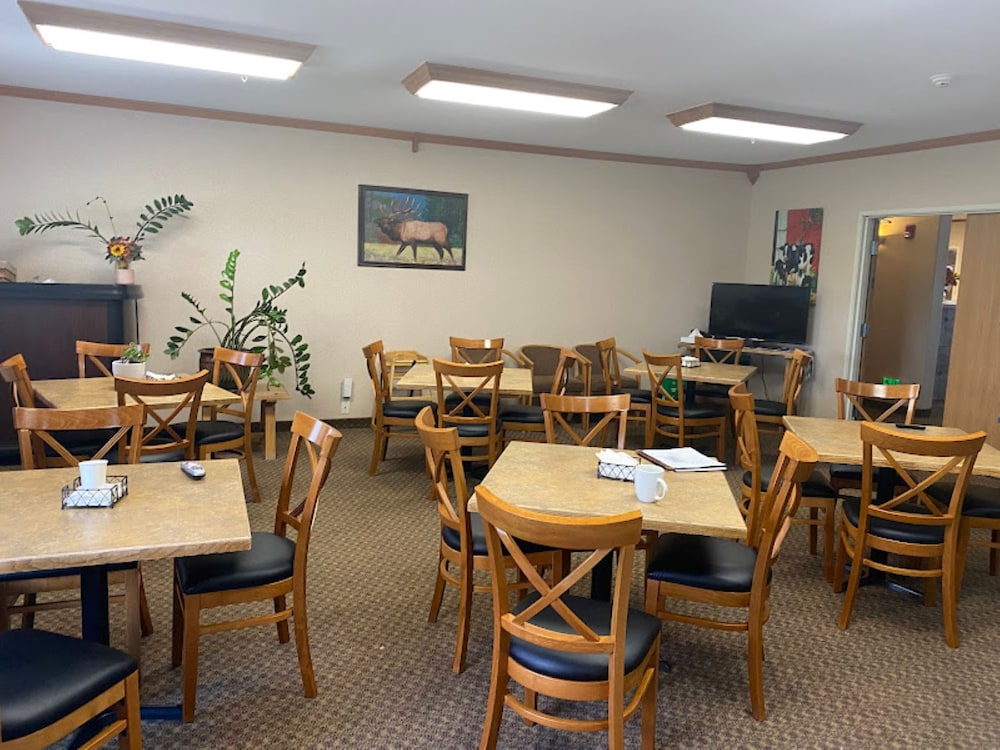 Wingate by Wyndham New Castle - Glenwood Springs 34/50