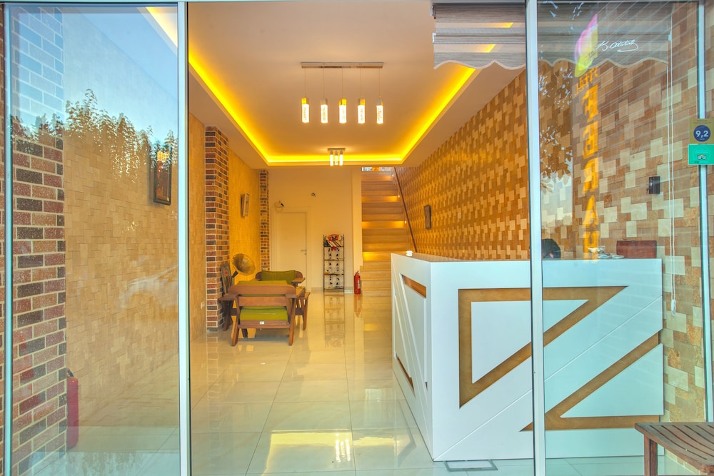 Ferah Hotel 41/71