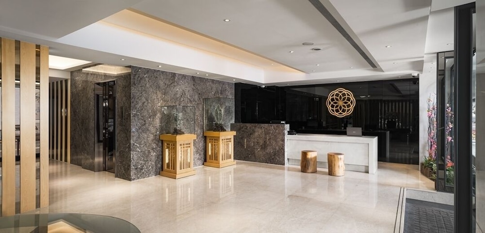 Gamalan FL Spring Hotel 3/42