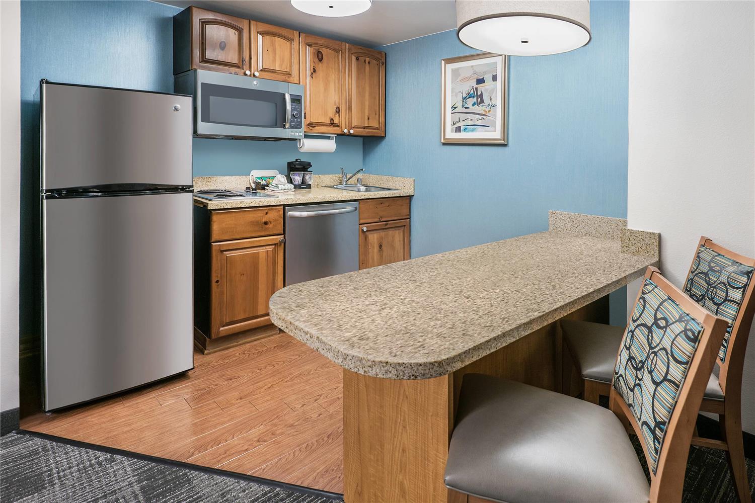 MainStay Suites Phoenix North 28/39
