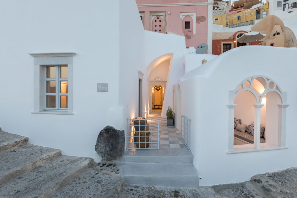Namaste Suites By Caldera Houses 4/50