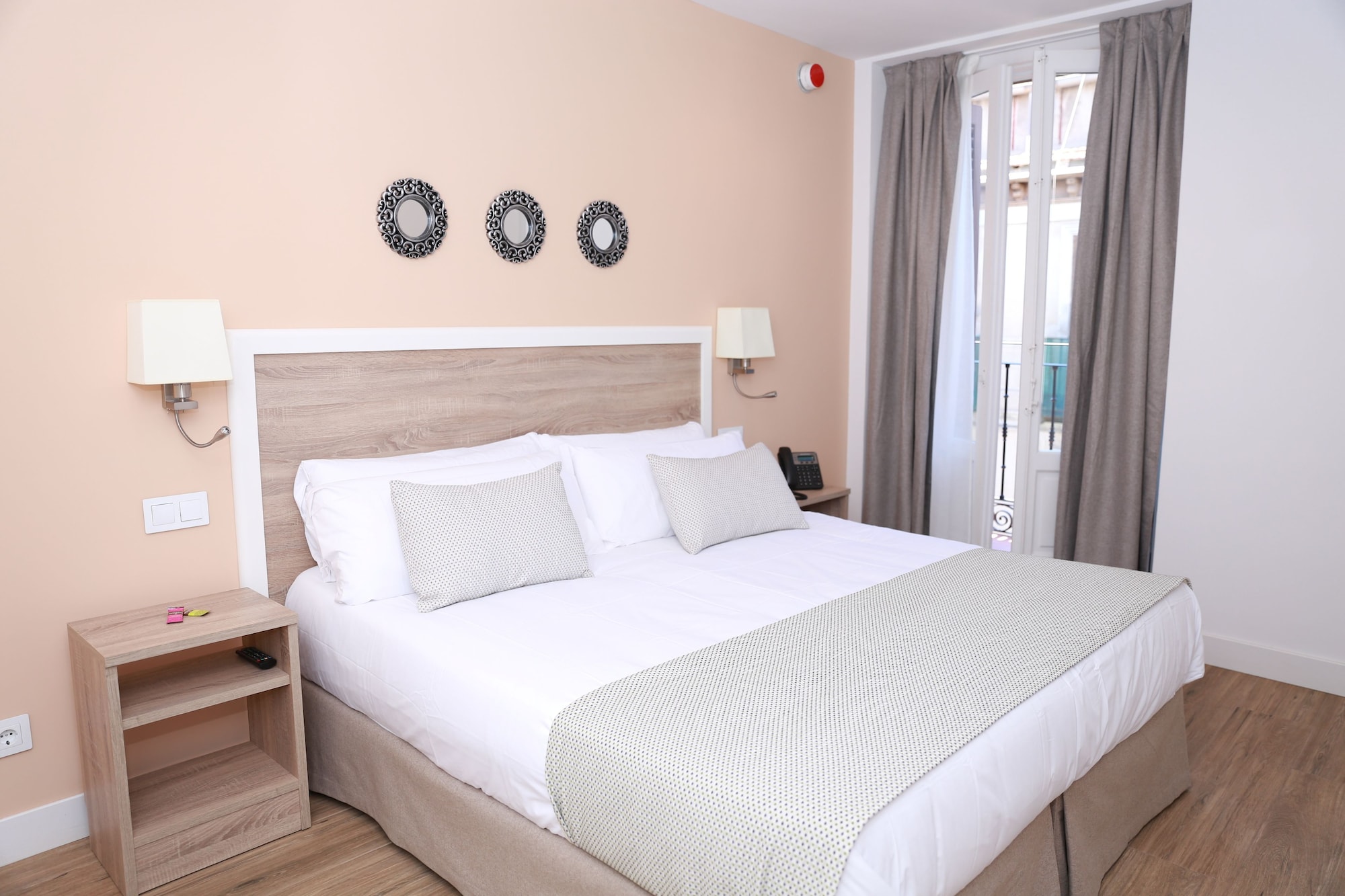 1 BEDROOM, APARTMENT, BALCONY