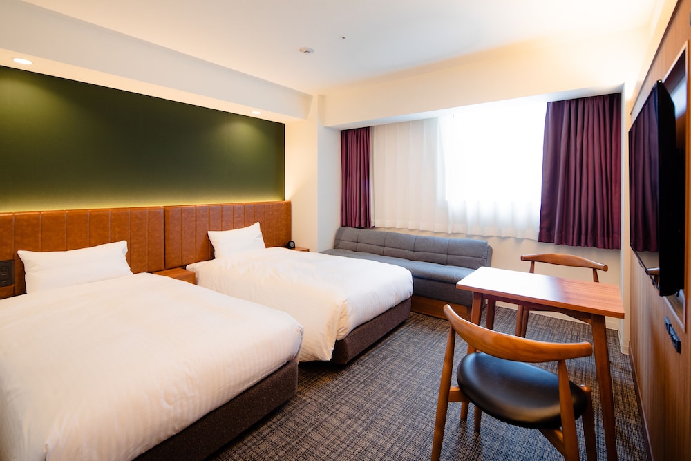 DELUXE, TWIN BEDS