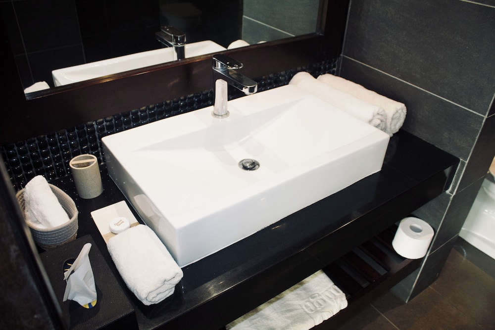 Dodola Lodge 53/55
