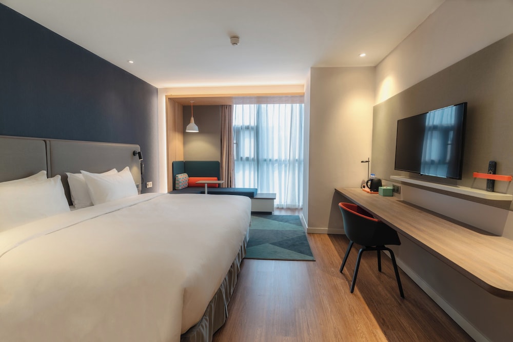Standard, Twin Beds, Extra Floor Space