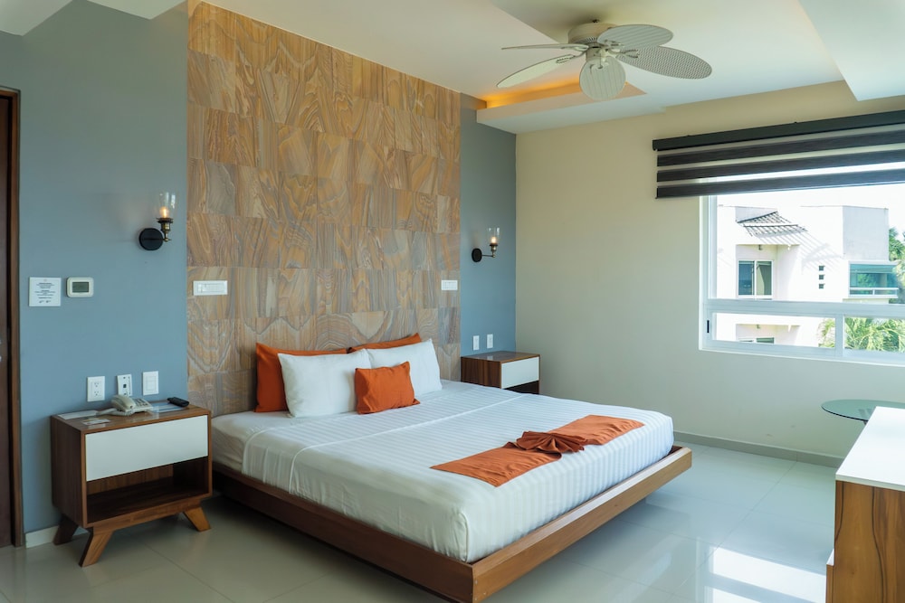 Senior, Suite, King Bed، Artisan Family Hotels & Resort Collection Playa Esmeralda 2/10