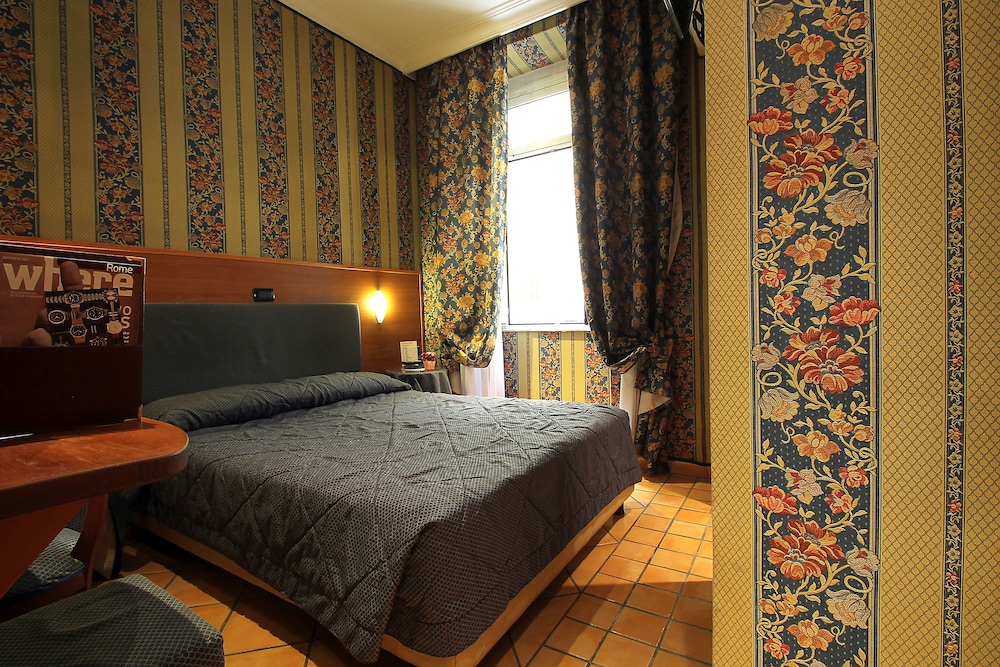 Hotel Lirico Roma 14/63