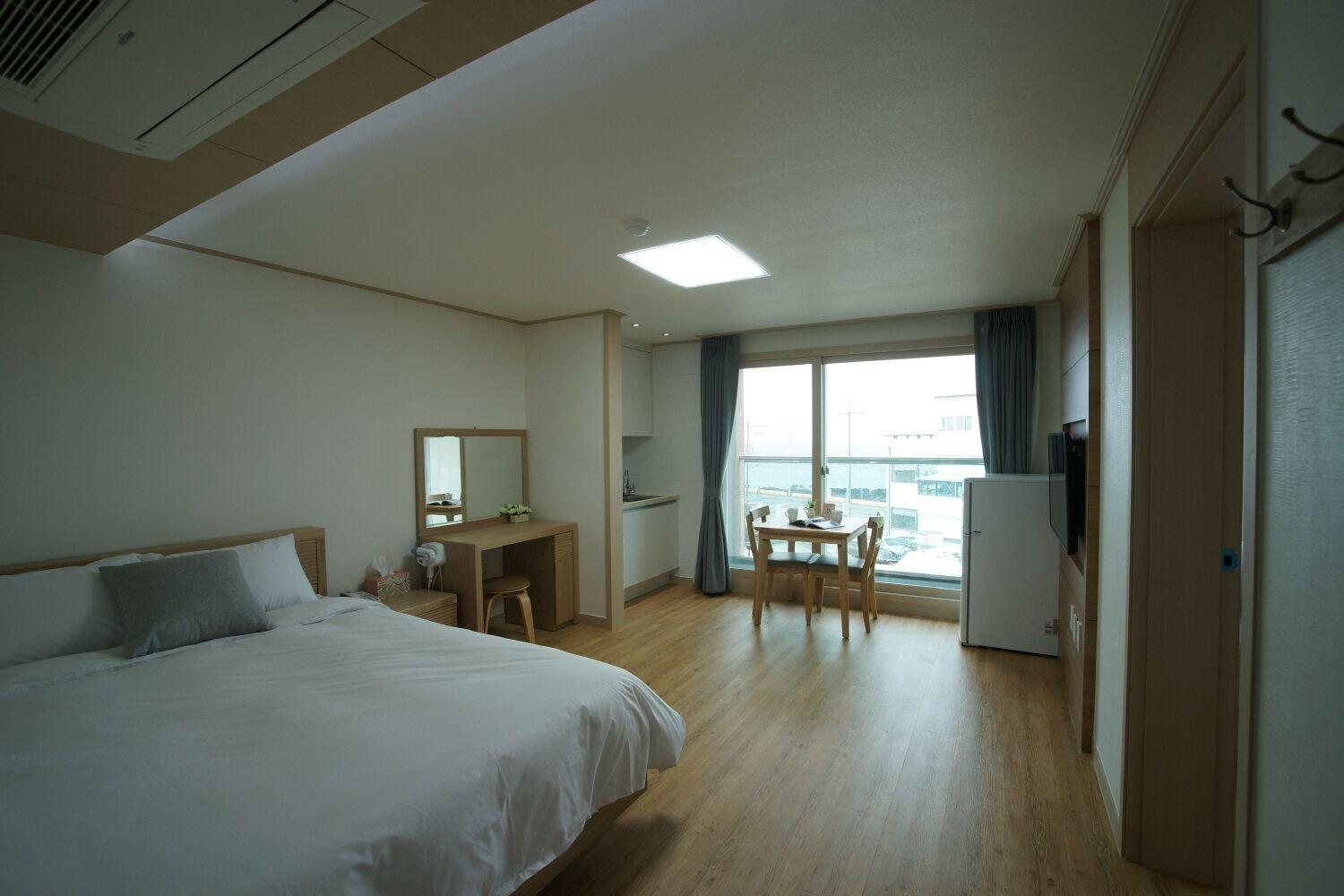 The Beach Pension 14/50