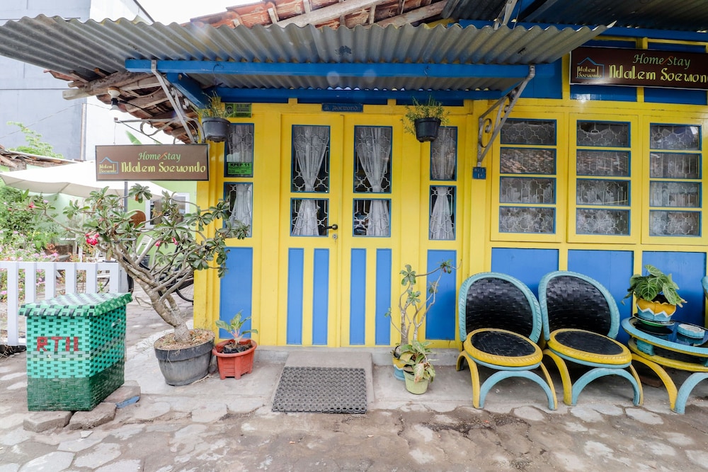 Homestay Ndalem Soewondo by ZUZU 2/22