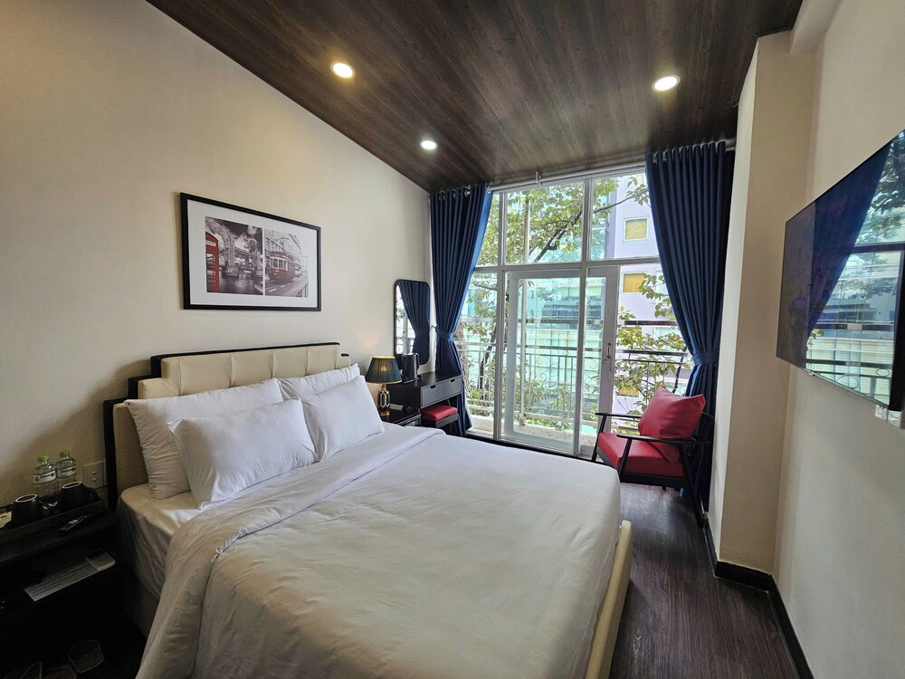 Studio, Queen Bed, Balcony