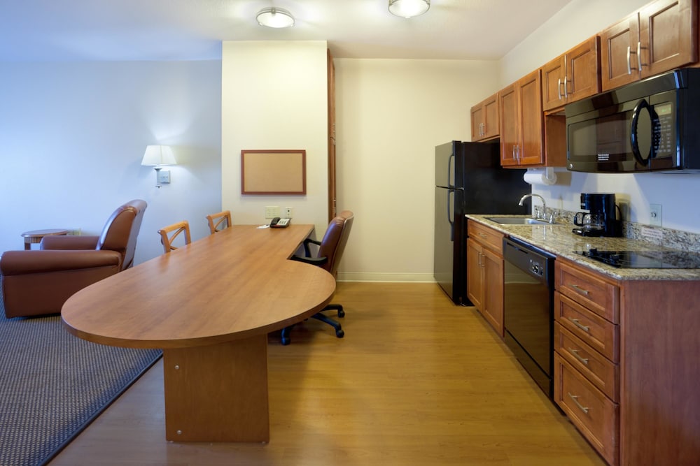 Candlewood Suites Temple 50/53
