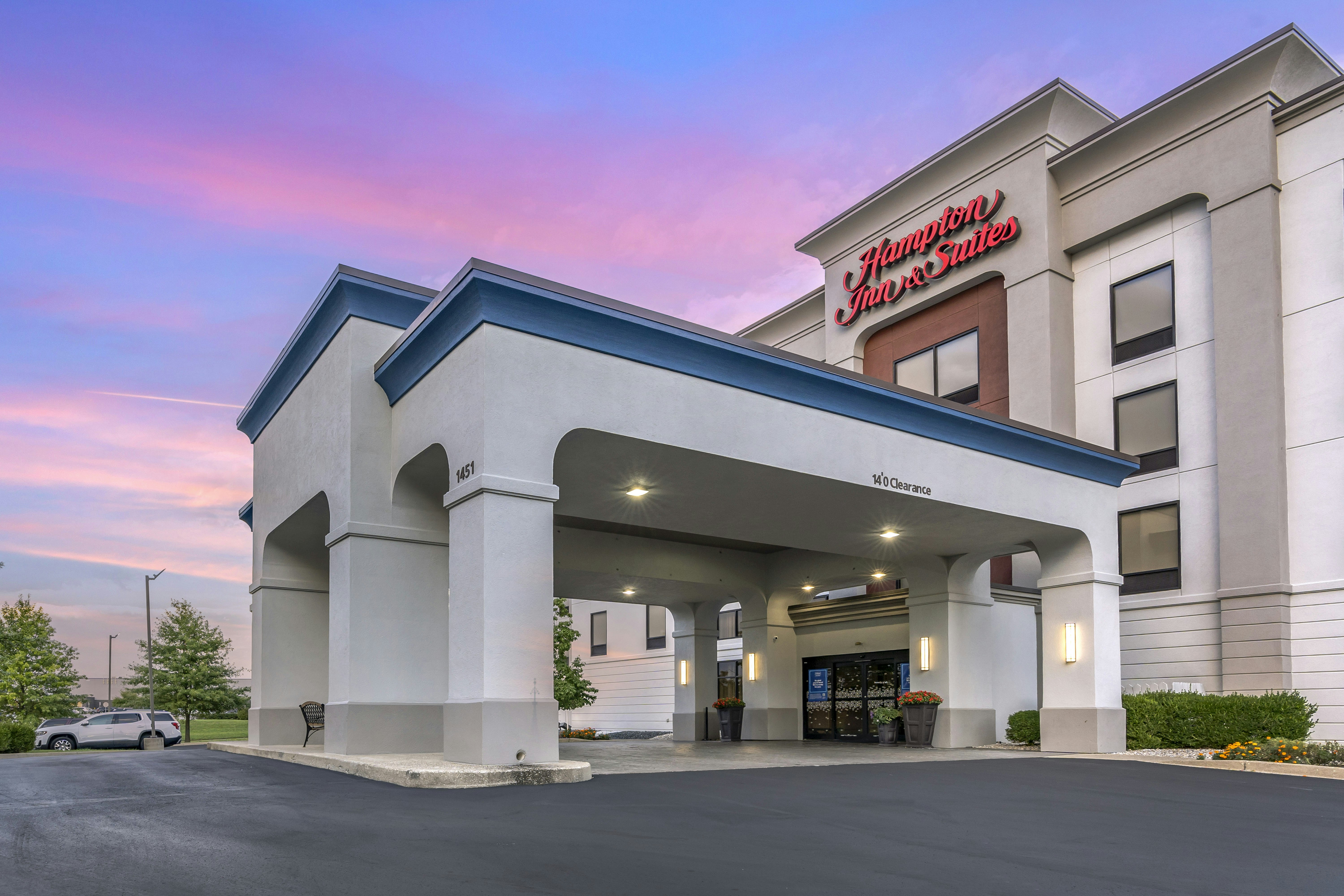 Hampton Inn Suites Louisville 44/46