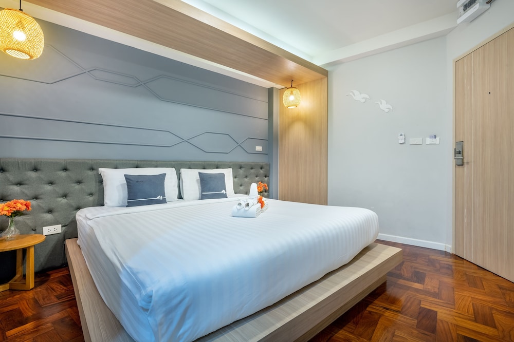 Tori Prestige Bangkok Hotel 24/63