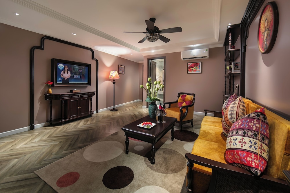 Acoustic Hotel And Spa 30/50