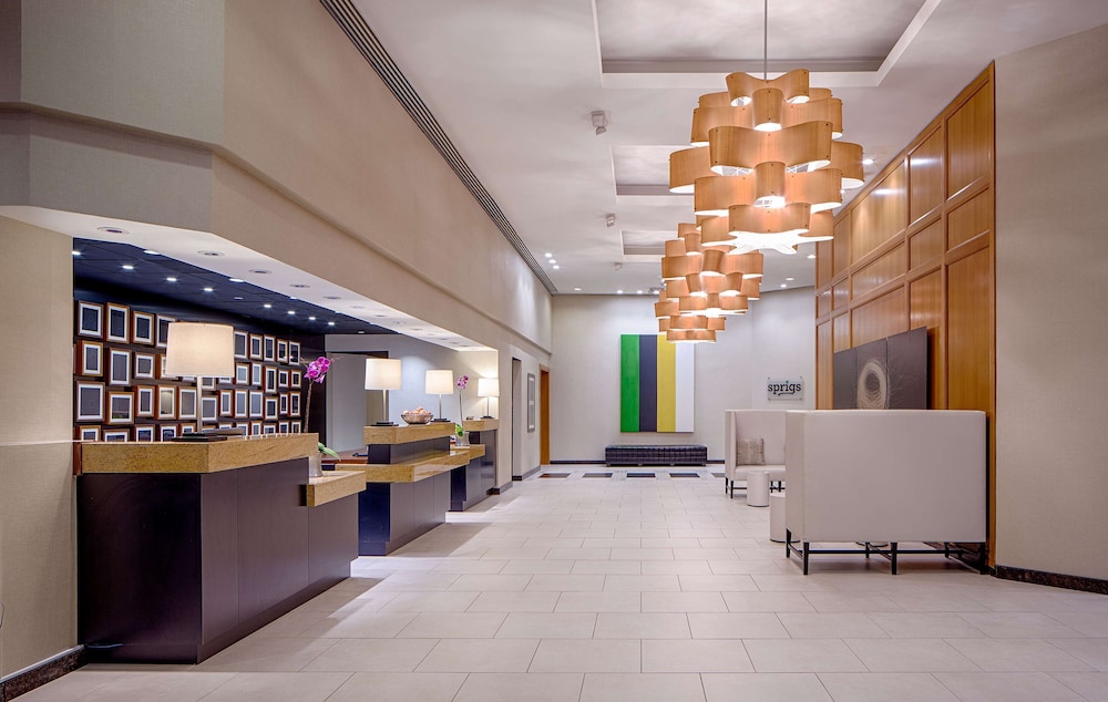 Lobby at DoubleTree by Hilton Hotel Houston - Greenway Plaza, HOUSTON - TX