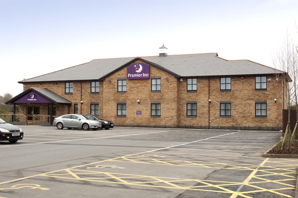 Premier Inn Llanelli Central West 56/62