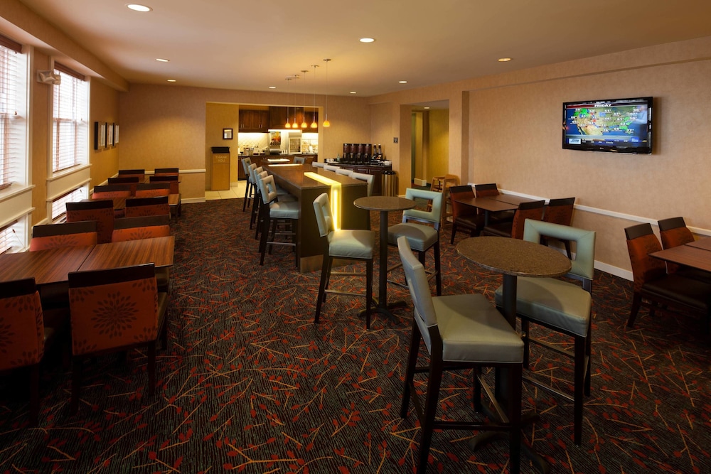 Residence Inn by Marriott Plazzio East 24/34