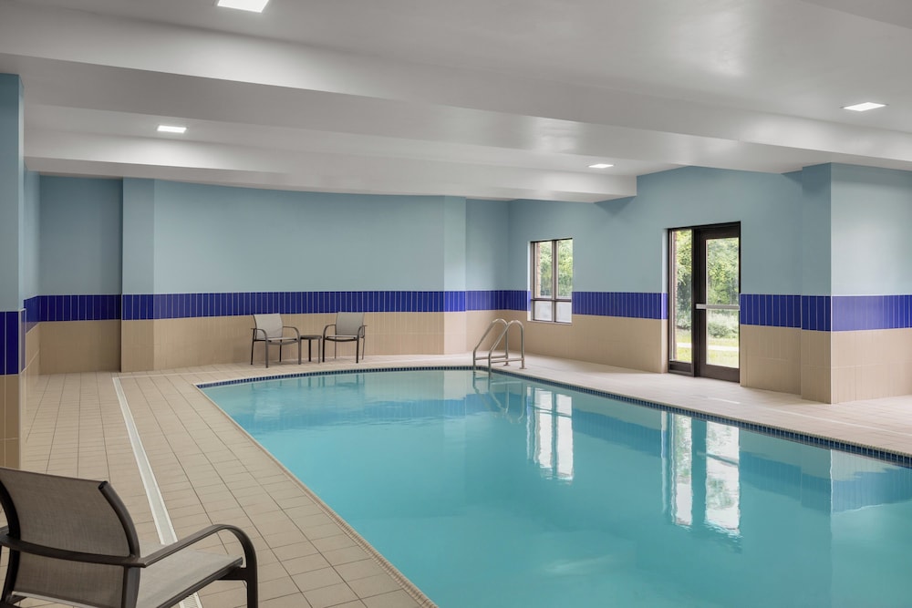 swimming pool spa