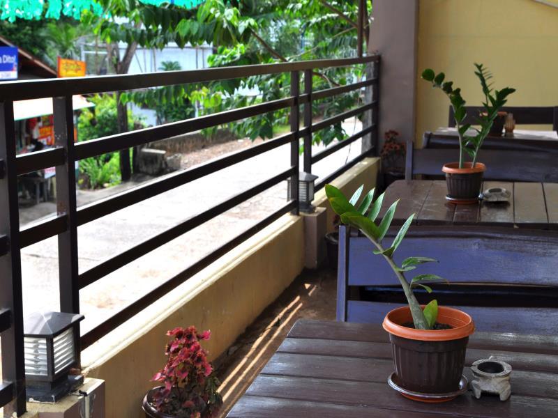 Coron Paradise Bed &amp; Breakfast 6/64