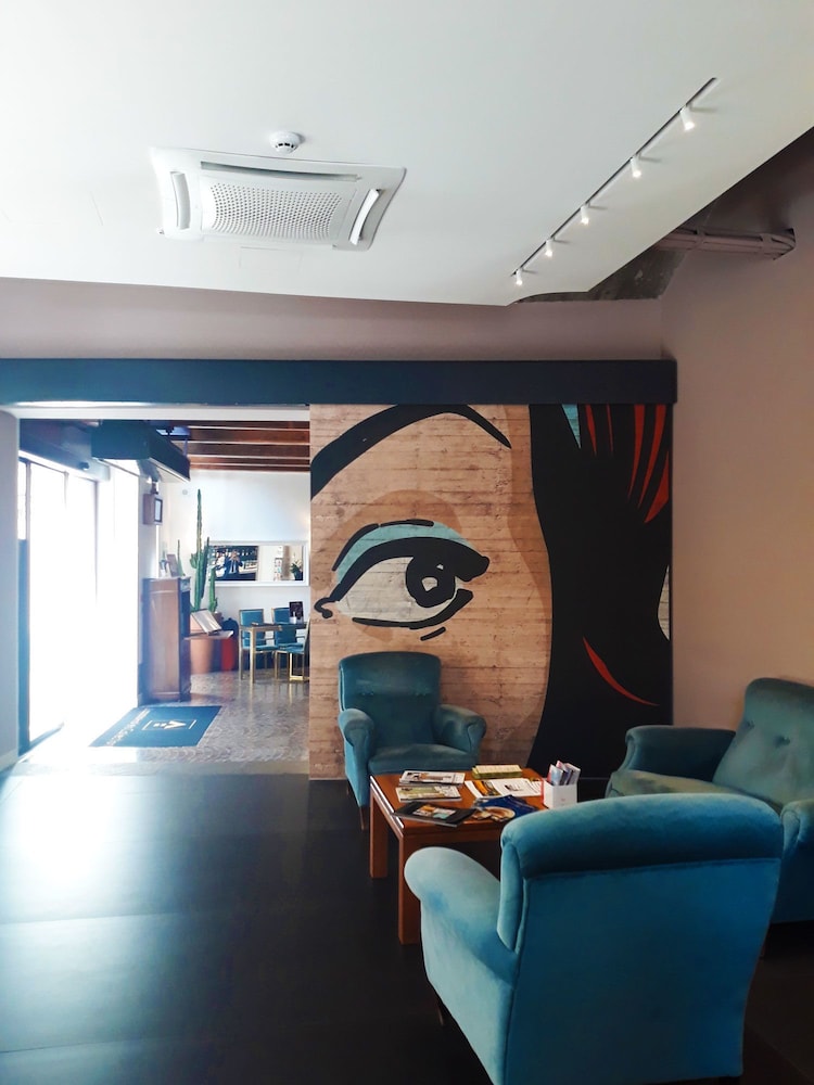 Ferrara Hotel 38/66