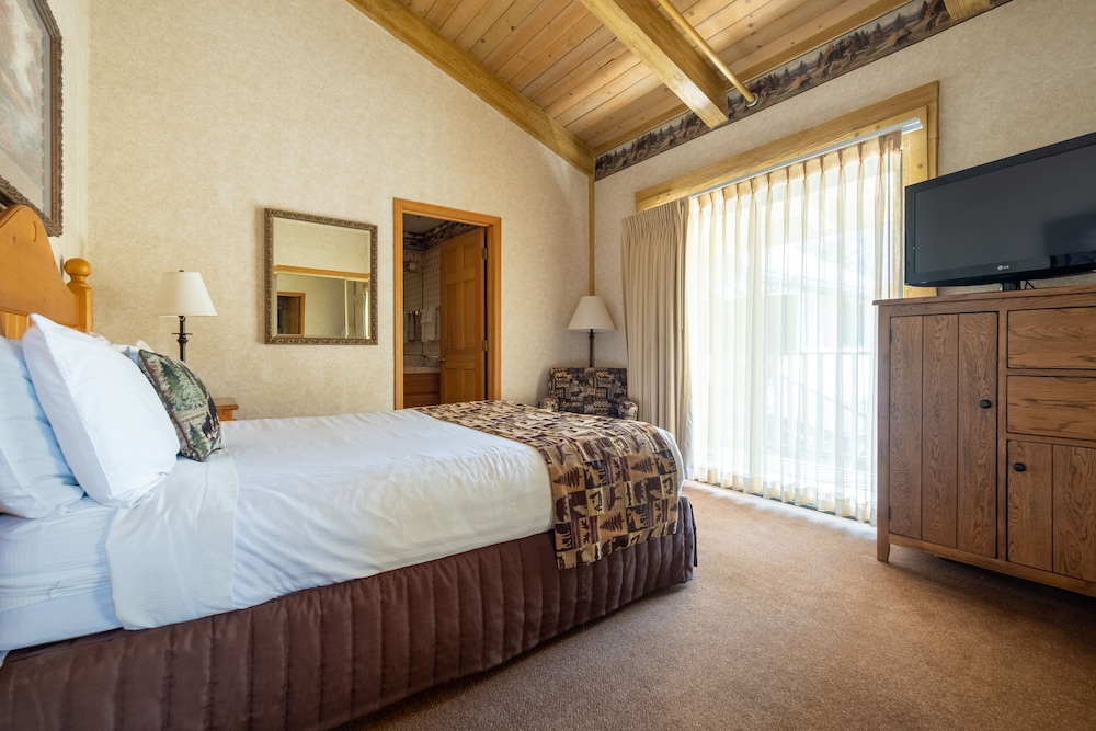 2 Bedrooms, Condo, Lake, 2 Queen Beds, Sofa
