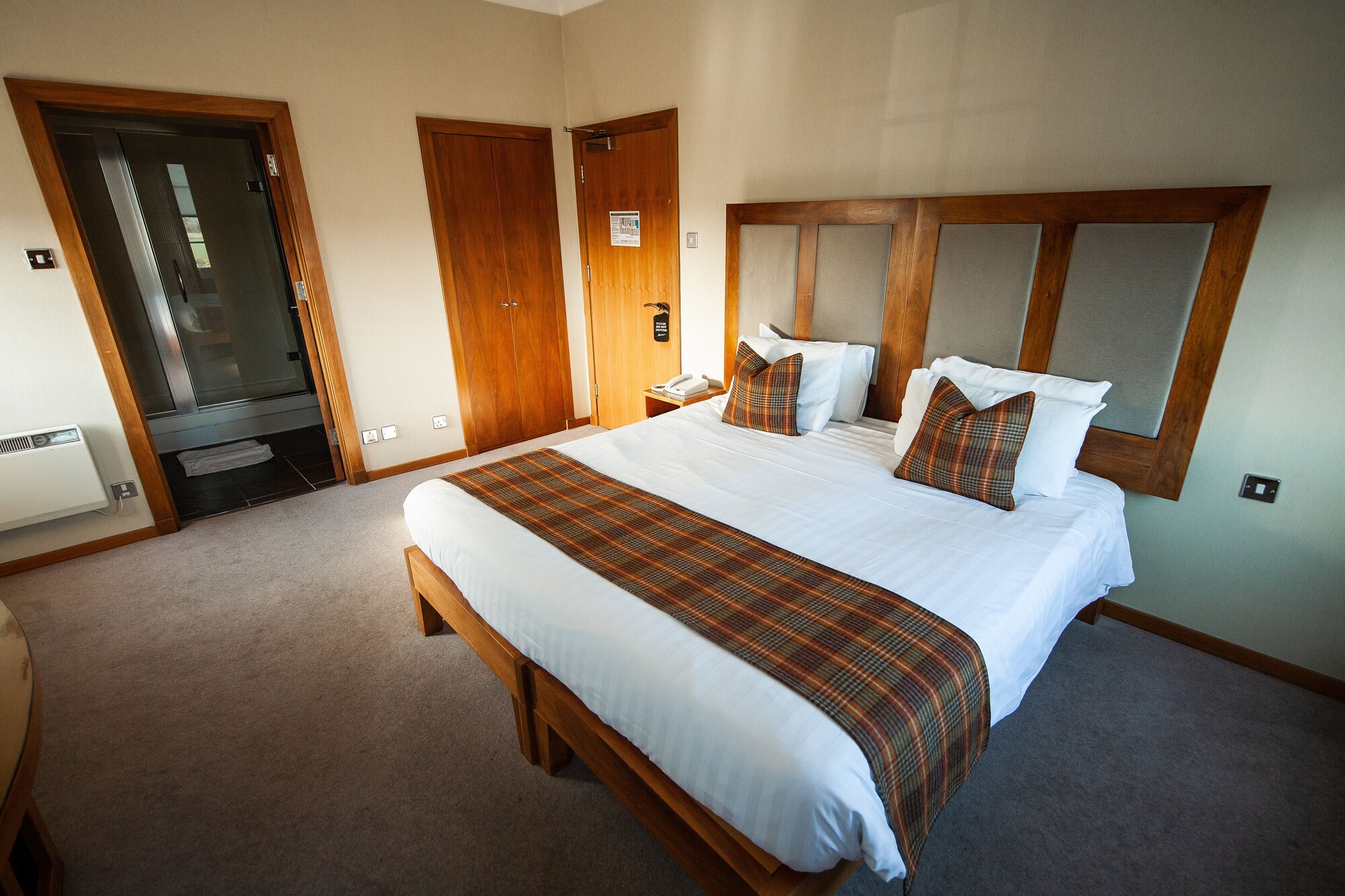 CLASSIC, DOUBLE BED, ACCESSIBLE