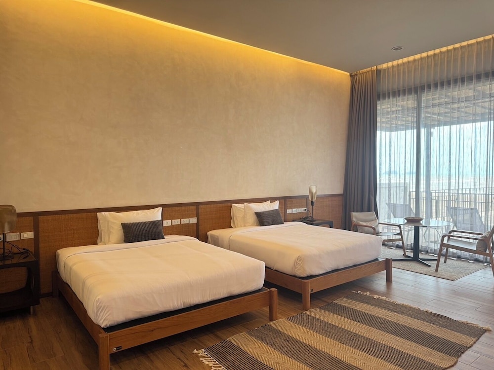 Prime, Twin Beds, Sea View, Beach Zone