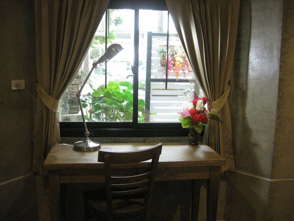 KOMOL RESIDENCE BANGKOK 48/65
