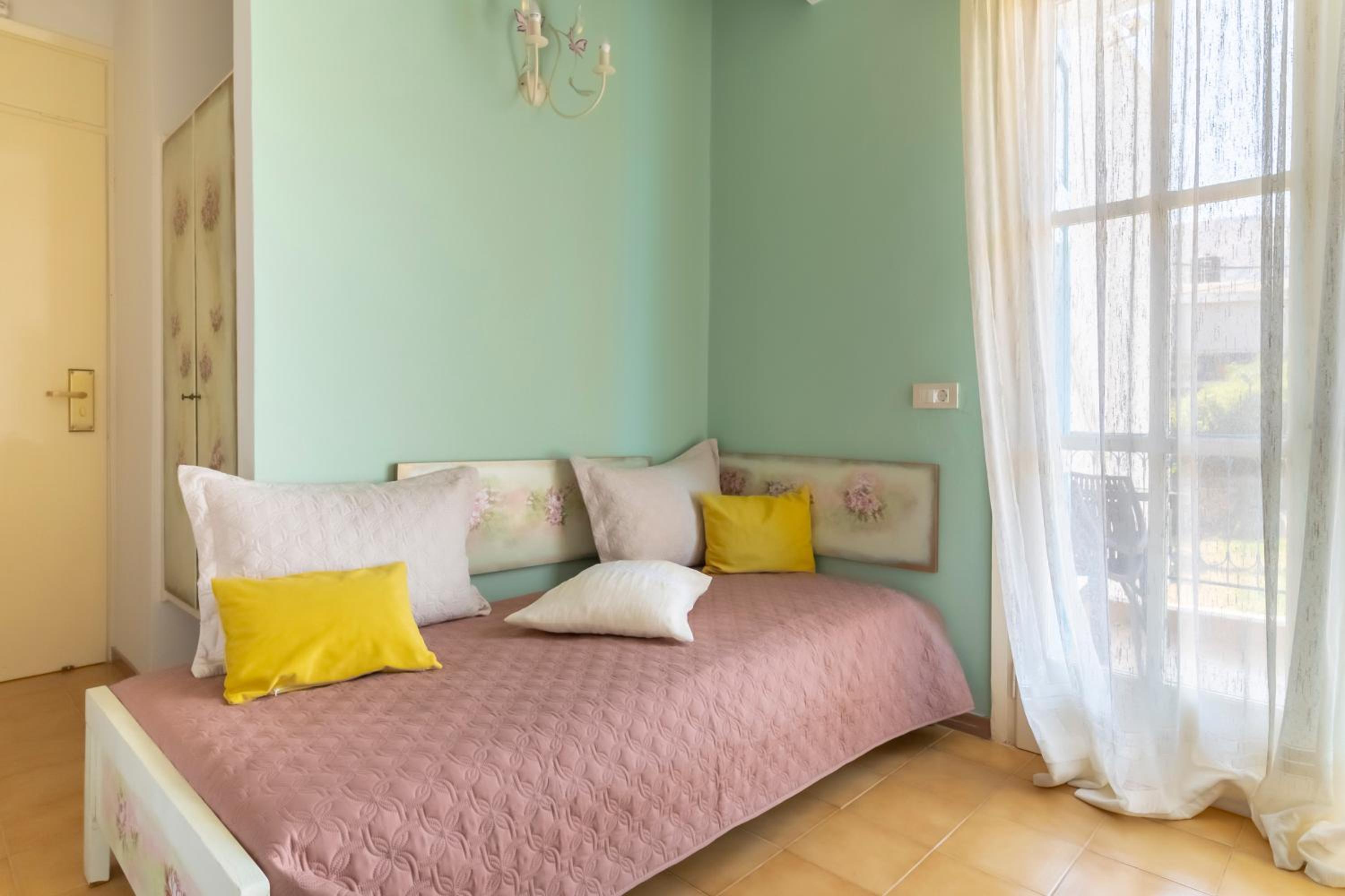 غرفة ثلاثية بإطلالة على الحديقة، Hotel Agia Markella 3/10