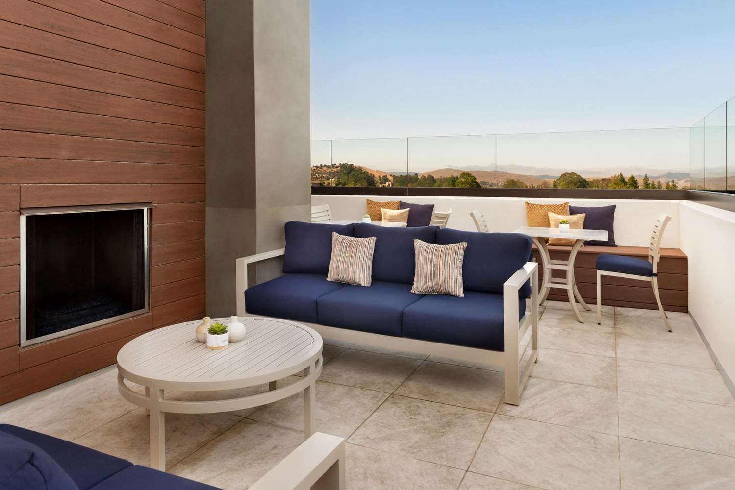 La Quinta Inn And Suites By Wyndham San Luis Obispo Downtown 46/65