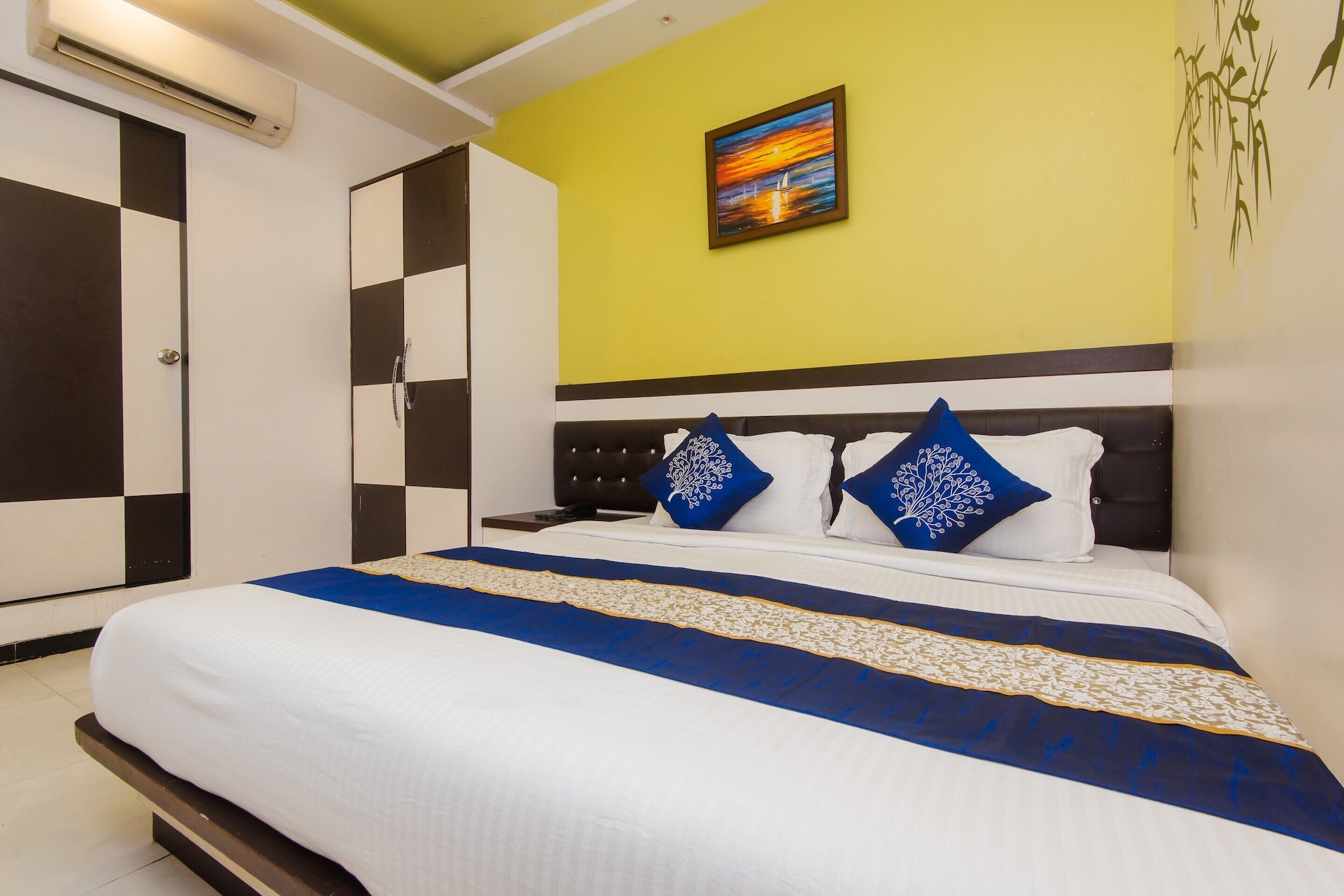 STANDARD, DOUBLE BED, PRIVATE BATHROOM