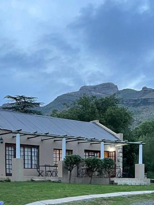 Vultures Lodge 3/39