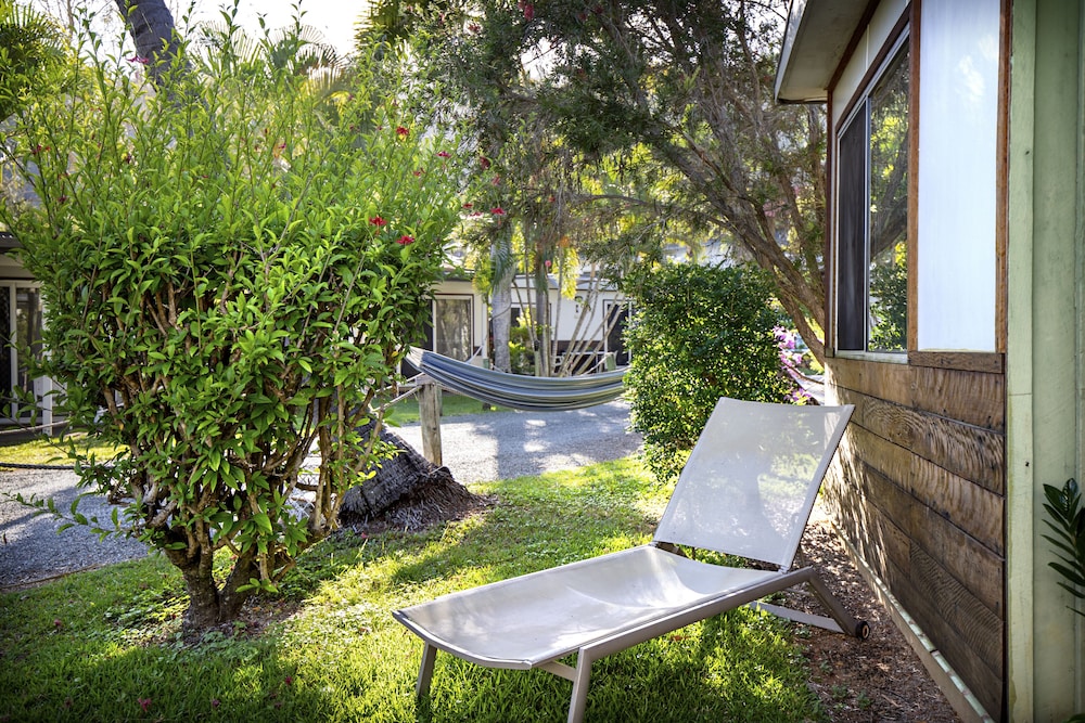 Bush Village Budget Cabins 67/73