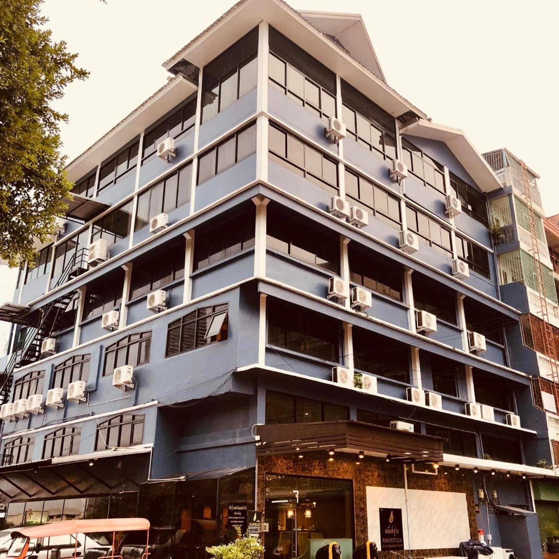 Anandpura Riverside Hotel 2/40