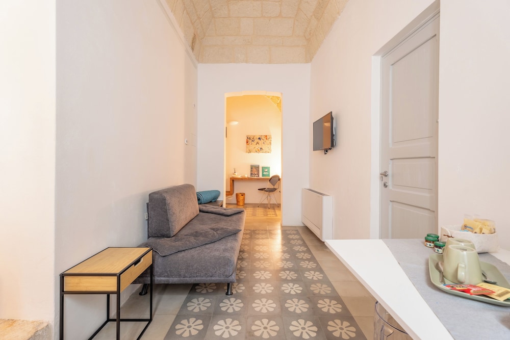 Donna Domenica Boutique Suites 25/50