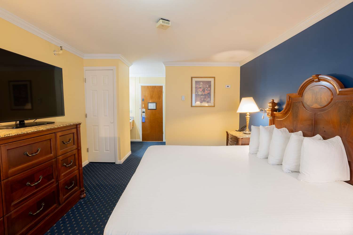 Best Western White House Inn 8/25