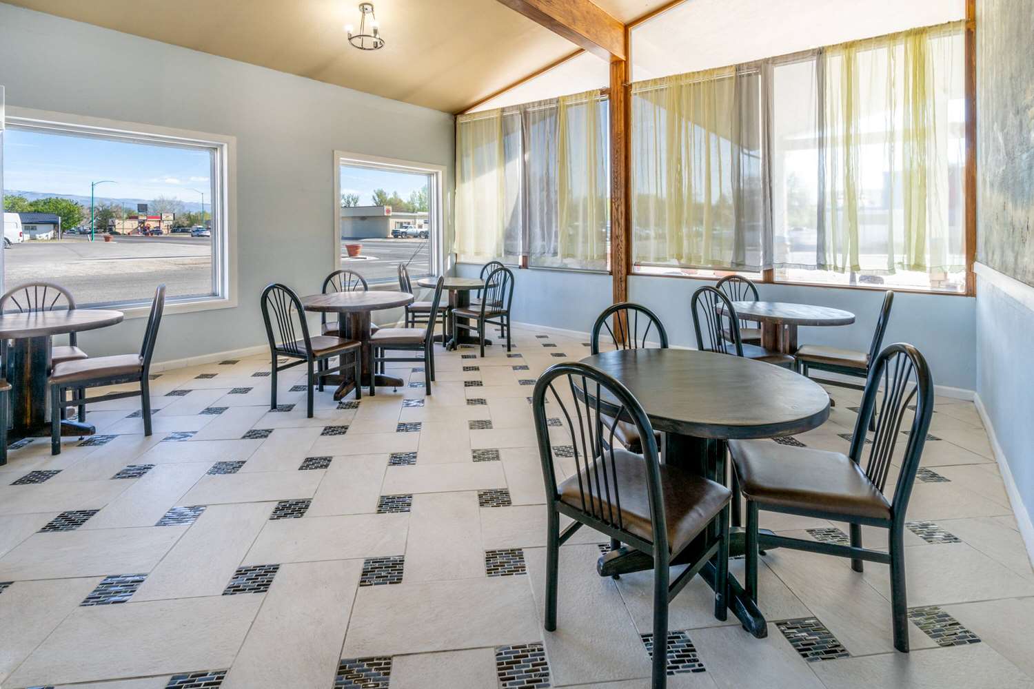 Days Inn by Wyndham Delta CO 29/36