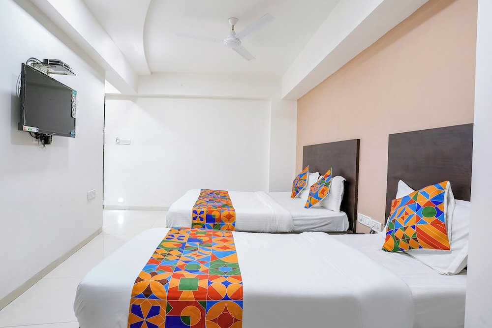 Kamran Residency 42/50